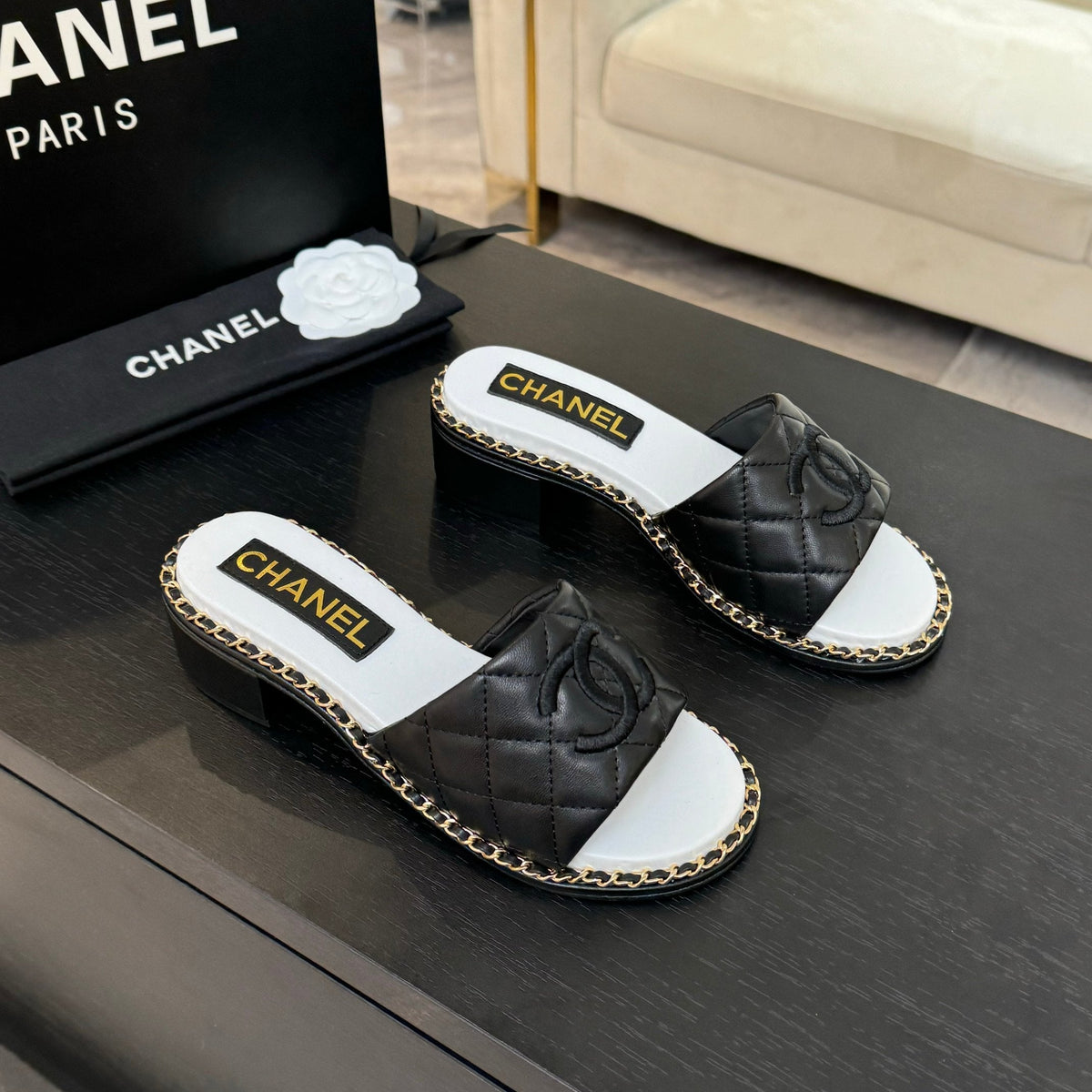 HIGH FLATFORM SLIPPER IN BLACK EMBOSSED SHEEPSKIN