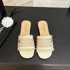FLAT SANDALS BEIGE AND WHITE WITH CRYSTALS