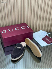 GUCCI 26S LOAFER MULES IN BLACK SUEDE