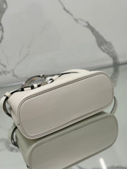 TOTE BAG WITH BELT 32 IN WHITE IMPORTED CALFSKIN