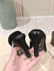 YSL 25S JILL MULES IN BLACK SMOOTH CALFSKIN