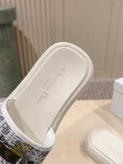 DIOR 26S SLIDE SANDALS IN WHITE MONOGRAM EMBROIDERED CANVAS