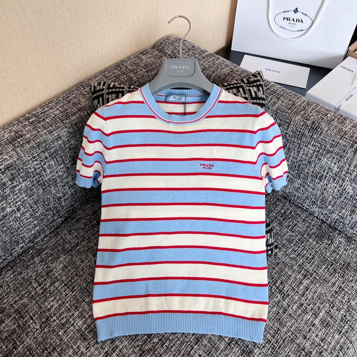 PRADA KNIT POLO STYLE 82