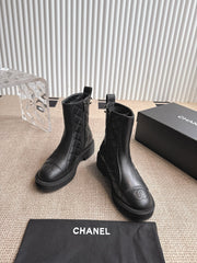 CHANEL ANKLE BOOTS IN BLACK QUILTED CALFSKIN
