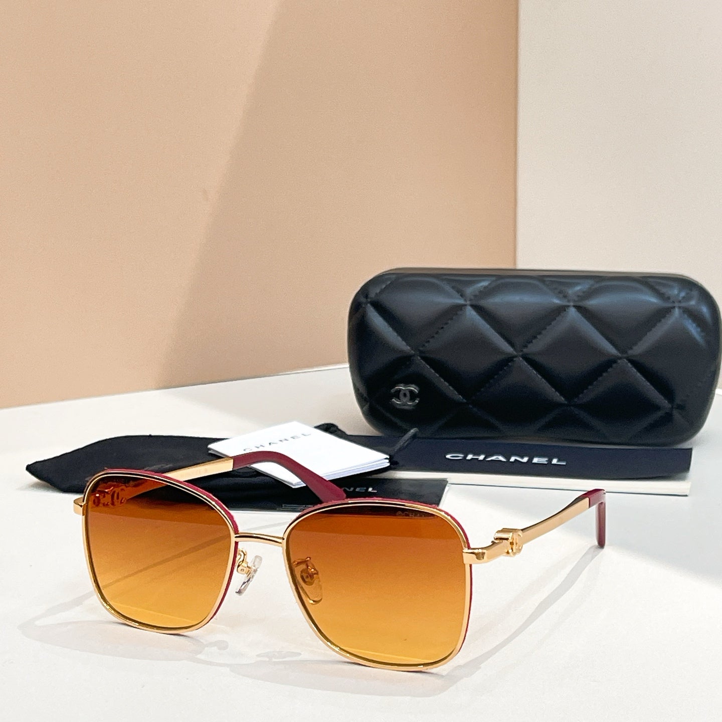 SQUARE SUNGLASSES CH4289Q IN METAL