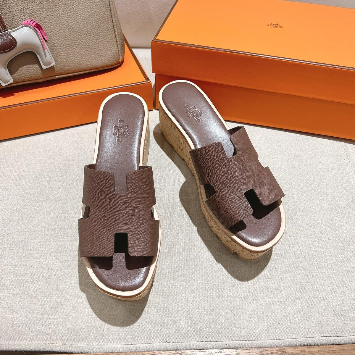 HM 25S HIGH WEDGE SANDALS IN DUSTY ROSE BROWN LAMBSKIN STYLE 19