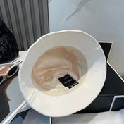 MM BUCKET IN WHITE VELVET WITH LOGO