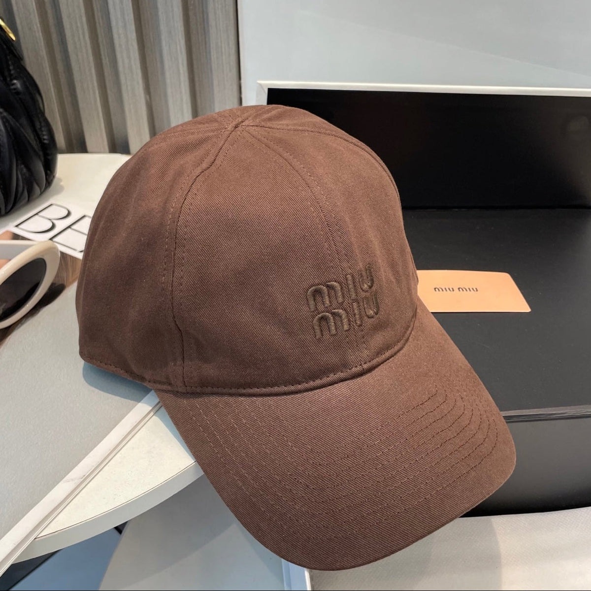 MM BASEBALL CAP IN BROWN ORANGE FABRIC BRAND EMBROIDERY