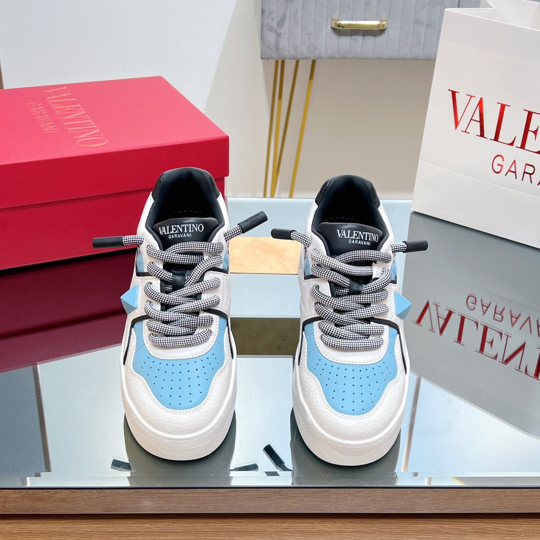VALENTINO 25S GARAVANI ONE STUD XL PLATFORM SNEAKERS IN WHITE MIX BLUE LAMBSKIN STYLE 6