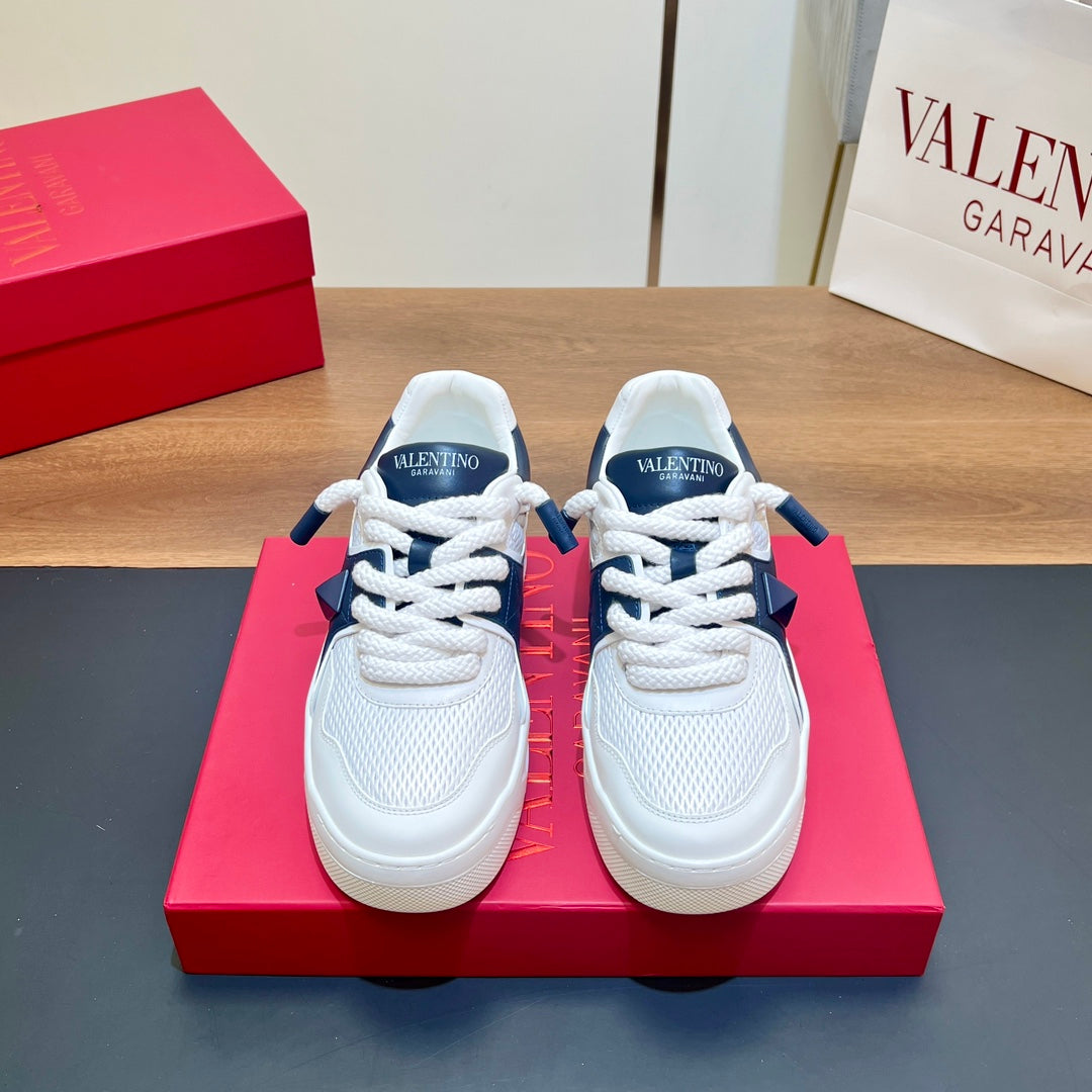VALENTINO 25S GARAVANI ONE STUD XL PLATFORM SNEAKERS IN WHITE MIX DARK NAVY BLUE LAMBSKIN