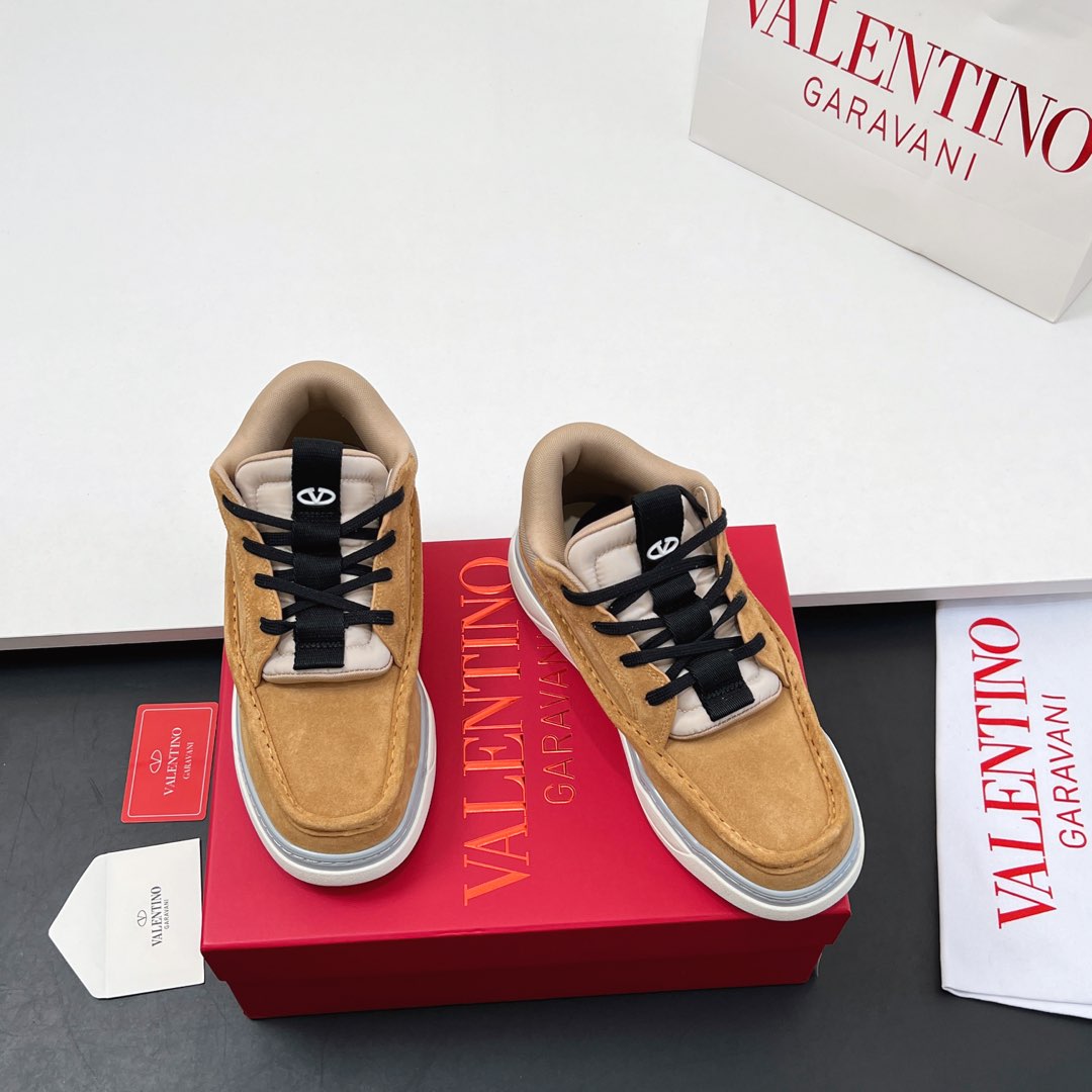 VALENTINO 25S RUNBOOT SNEAKERS IN BROWN MIX BLACK LAMBSKIN