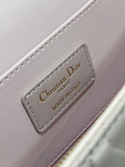 FLAP BAG 18 PALE PINK QUILTED ALLOVER CALFSKIN