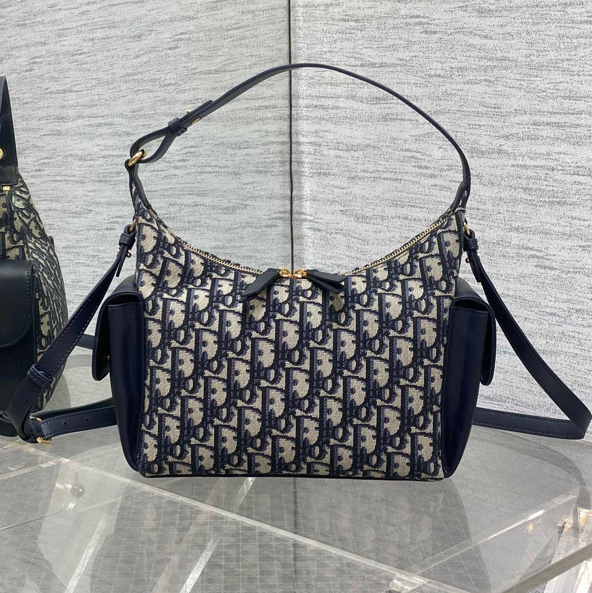 DIOR 25S MEDIUM D-DREAM BAG 24 IN BLUE DIOR OBLIQUE JACQUARD AND SMOOTH CALFSKIN