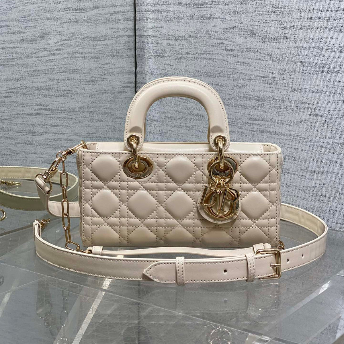 DIOR 25S SMALL LADY D-JOY 22 IN BEIGE LAMBSKIN GOLD HARDWARE