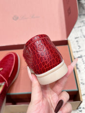 LP 26S SUMMER CHARMS WALK LOAFER IN DARK RED CROCODILE CALFSKIN GOLD HARDWARE