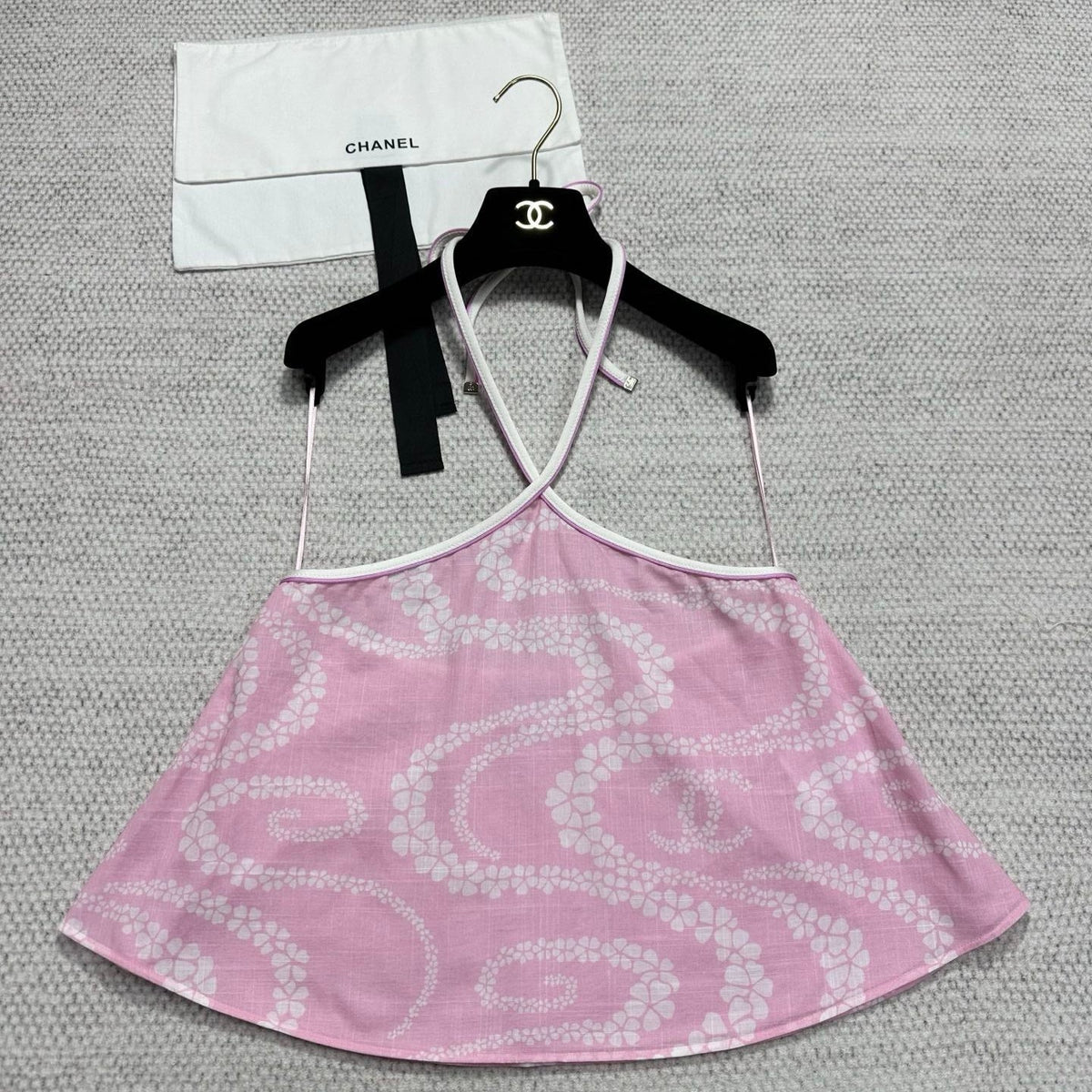 CHANEL HALTER-NECK TOP STYLE 89