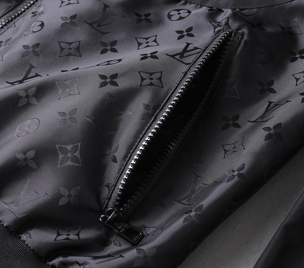 LV BLACK HOODED JACKET 239041