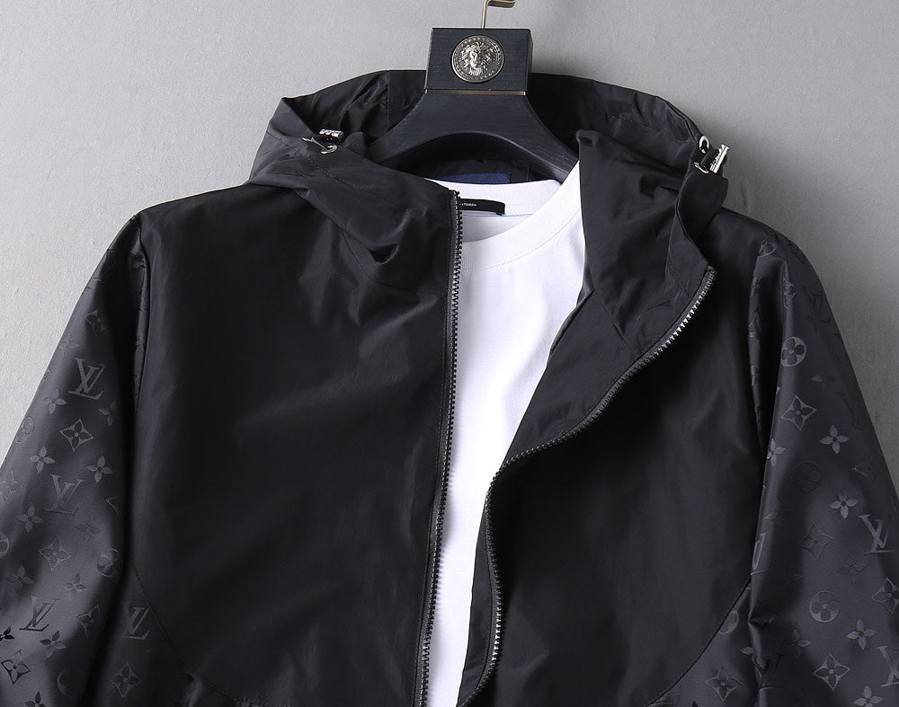 LV BLACK HOODED JACKET 239041