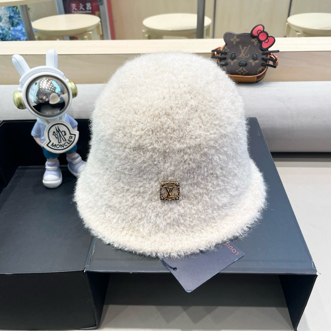 BUCKET HAT IN BEIGE RABBIT FUR 404832