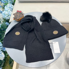 SET SCARF AND HAT IN BLACK WOOL 414779