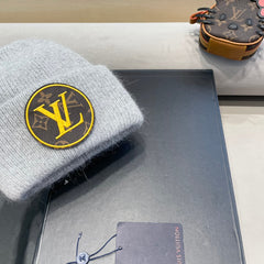 KNITTED BEANIE HAT IN LIGHT GRAY WOOL AND RABBIT FUR 417755