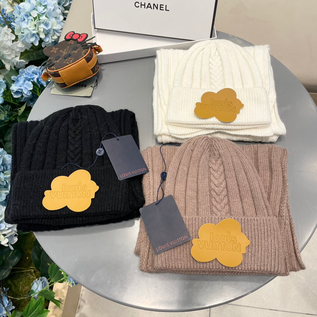 SET SCARF AND HAT IN BLACK WOOL 419147