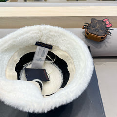 BUCKET HAT IN WHITE MIX BLACK WOOL 421040