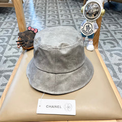 BUCKET HAT IN PASTEL GRAY CALFSKIN 431730