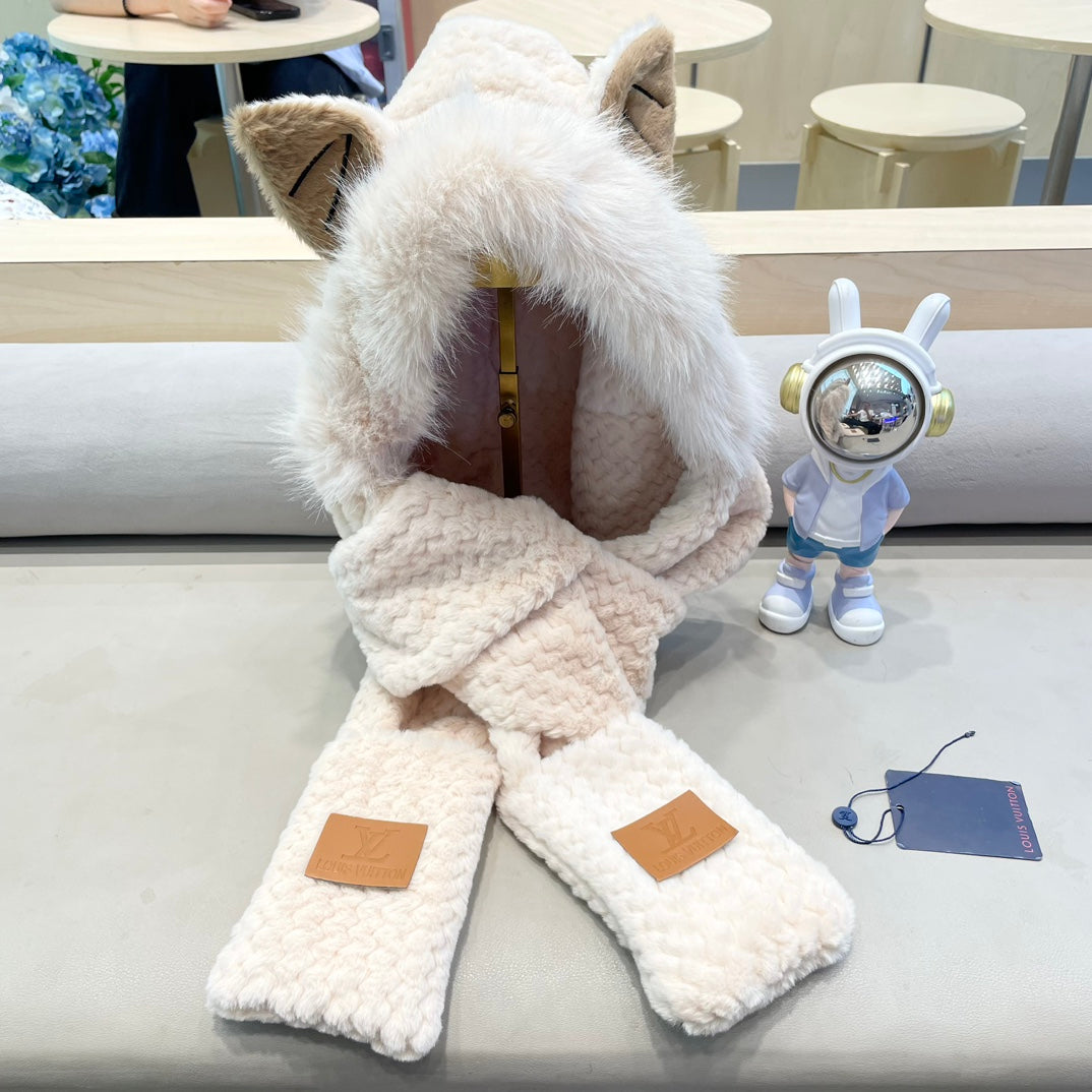 BEANIE HAT IN ALMOND BEIGE  WOOL AND LAMB FUR 435075