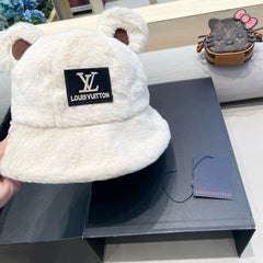BUCKET HAT IN WHITE  WOOL AND LAMB FUR 434940
