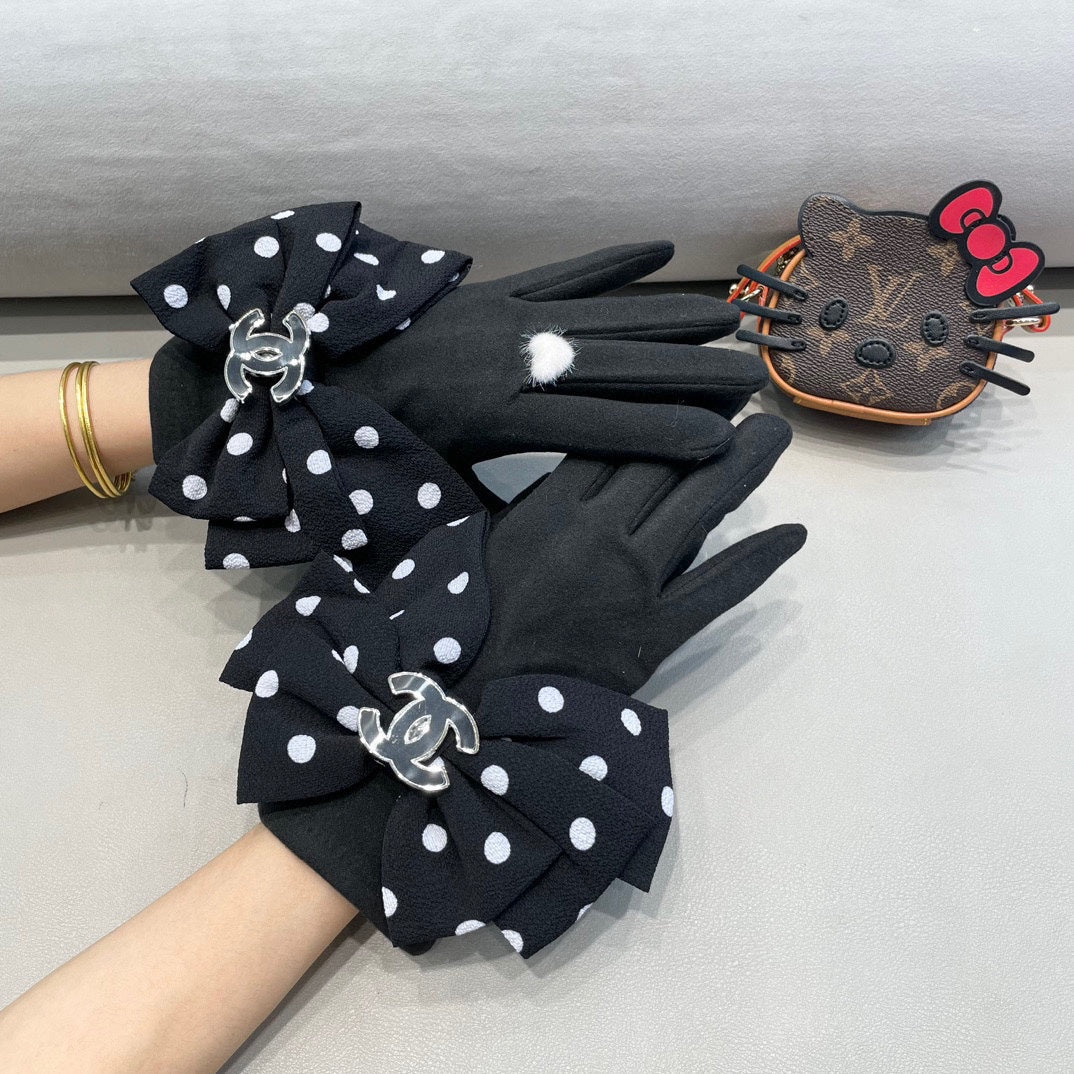 GLOVES IN BLACK MIX WHITE WOOL 454573