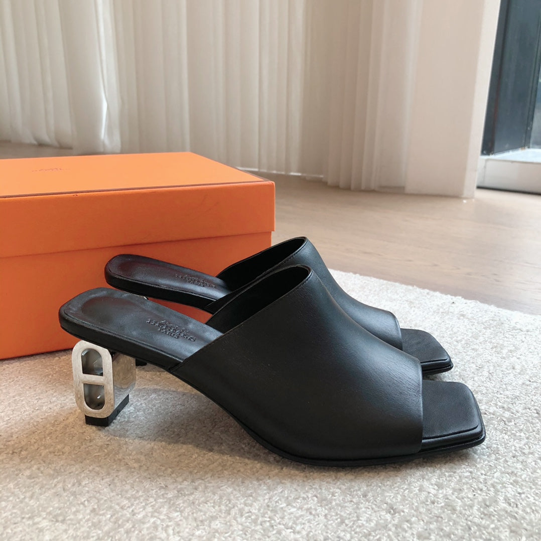 ICONIQUE 60 SANDAL BLACK CALFSKIN