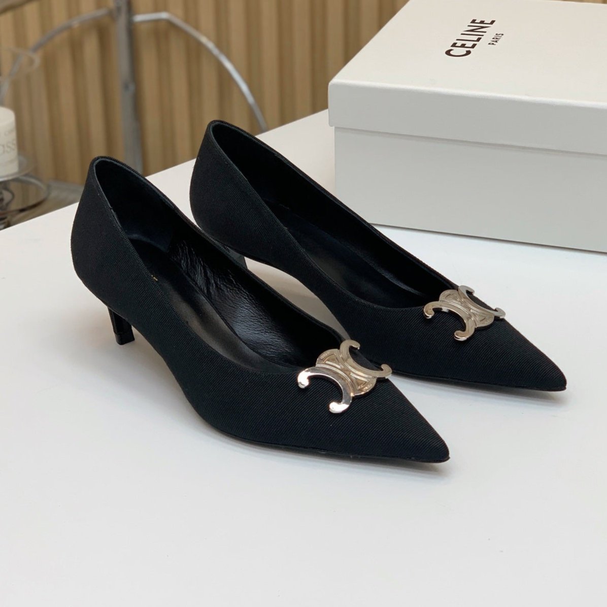 MEDIUM-HEELED 50MM PUMP IN BLACK SUEDE