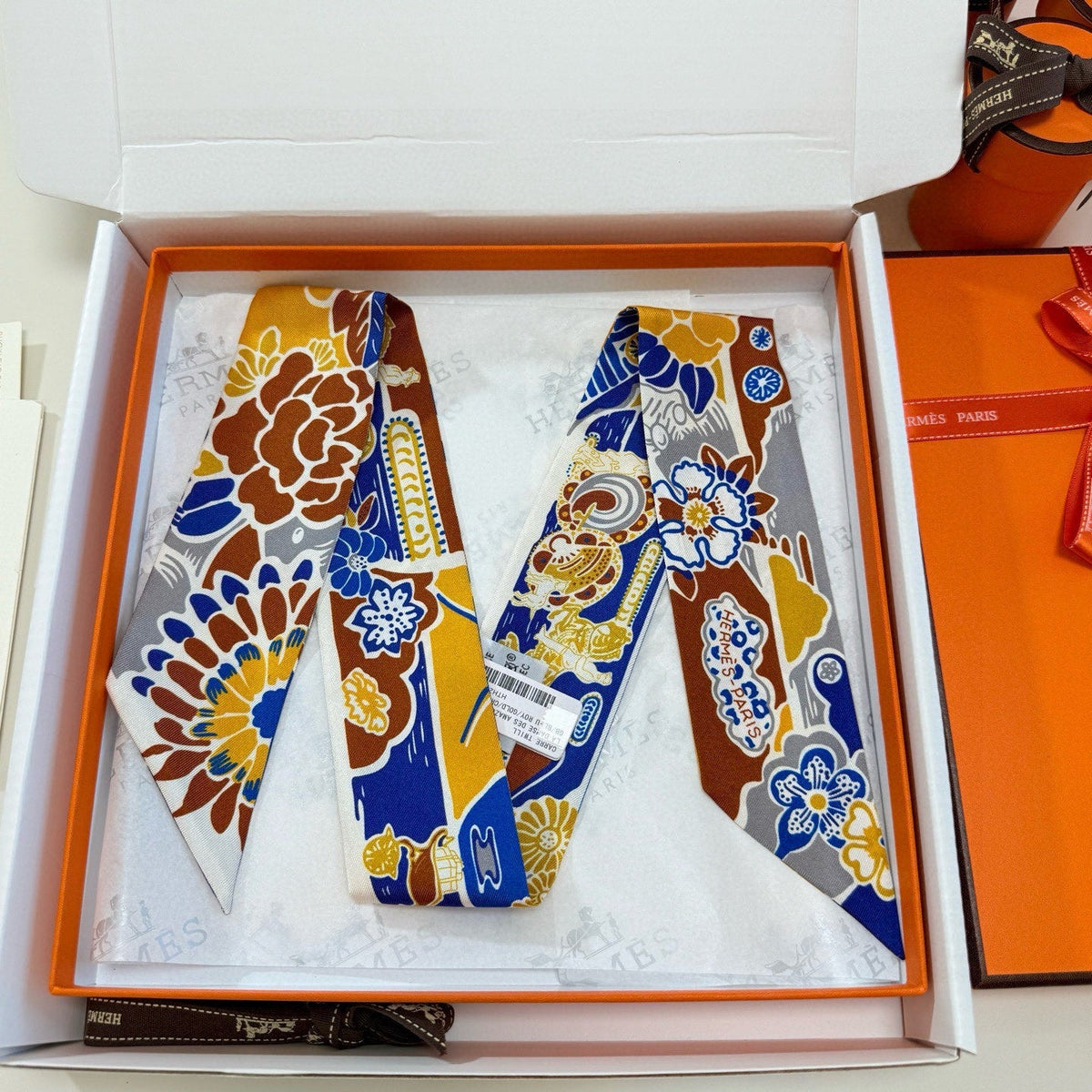 HERMES 25S SCARF 90 IN SILK 854956