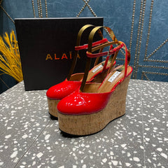 ALAIA WEDGE PUMP 15 CM IN CHERRY RED LAMBSKIN AND BEIGE RUBBER