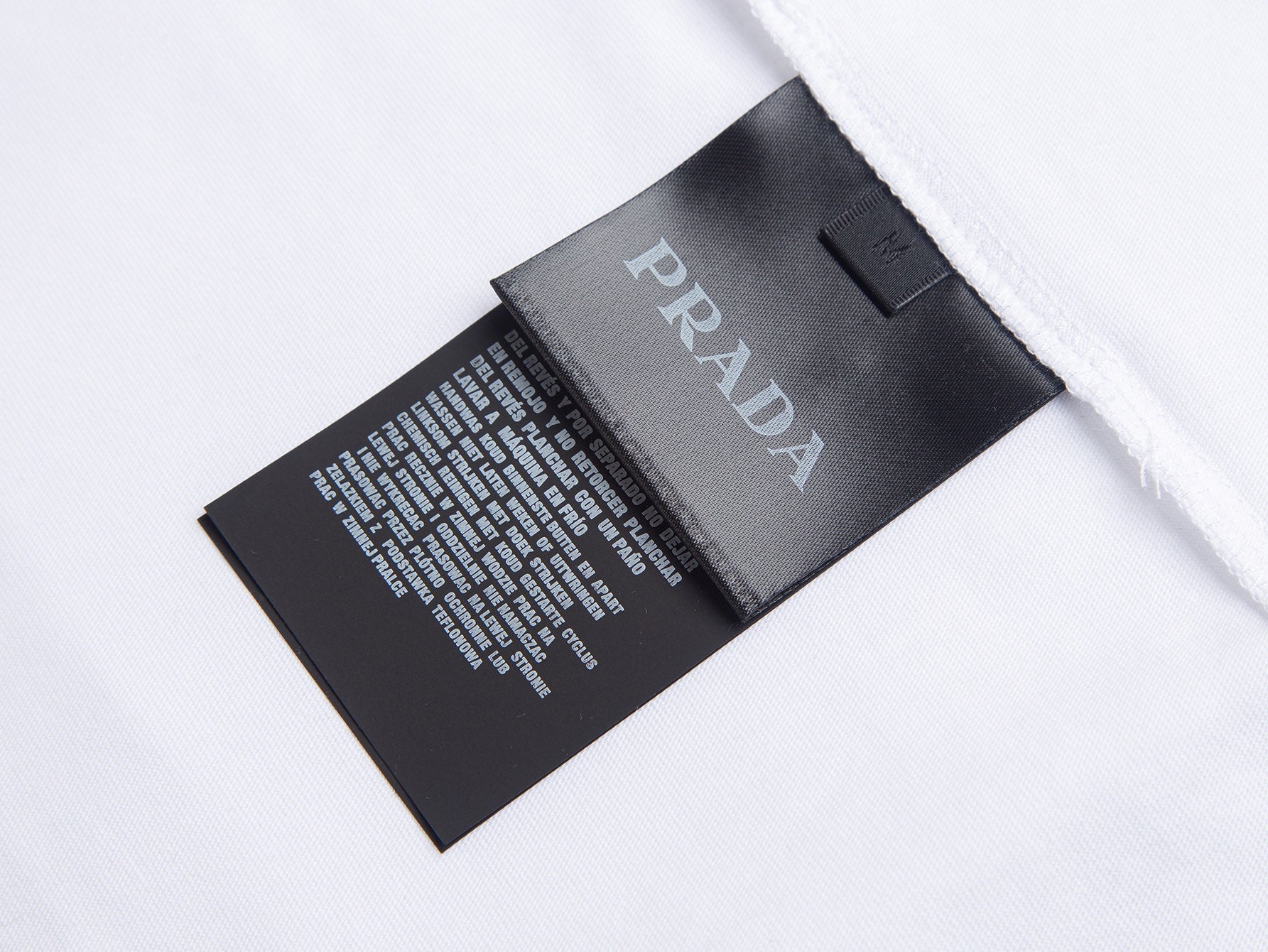 PRADA 26S T-SHIRT 766