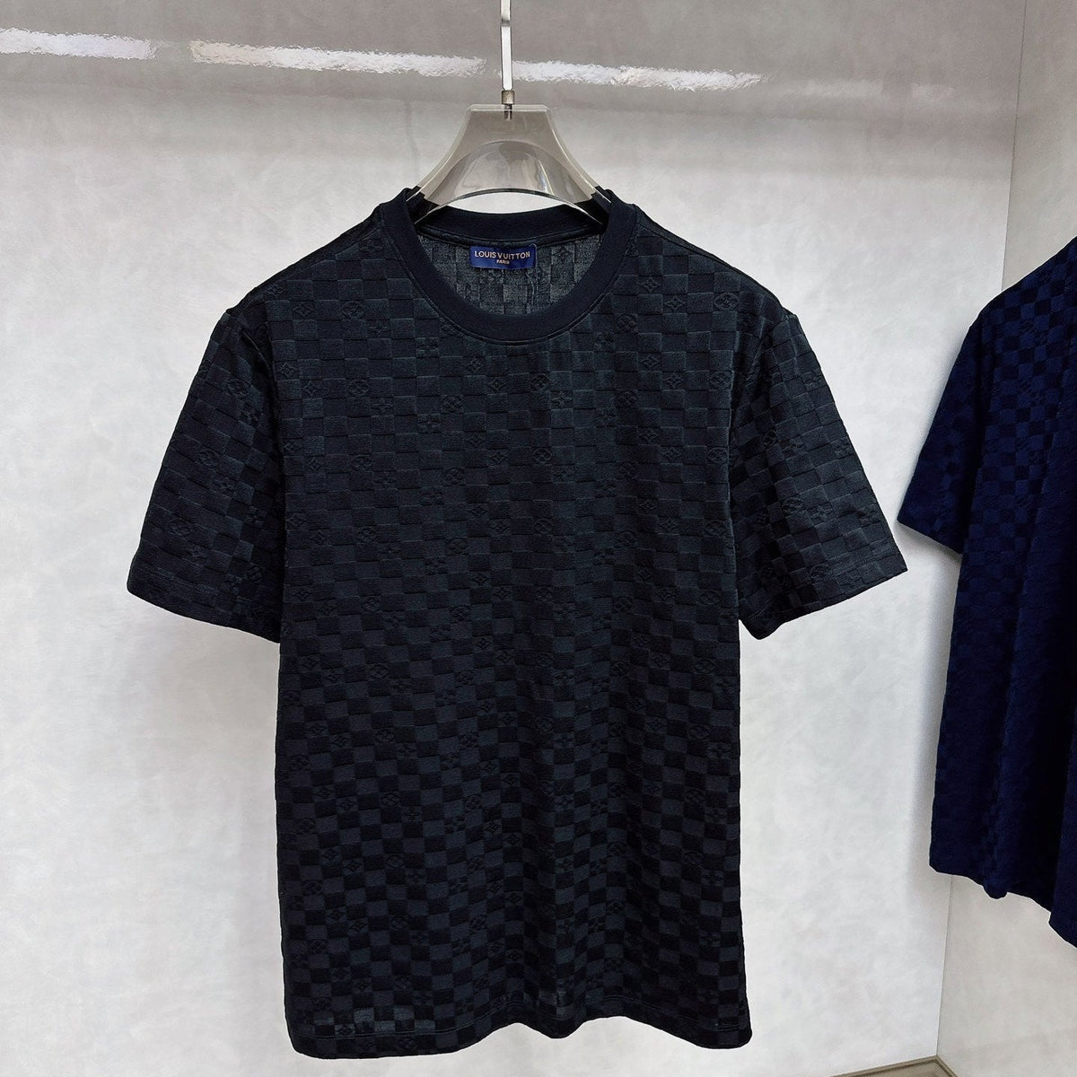LV T-SHIRT BLACK 239625