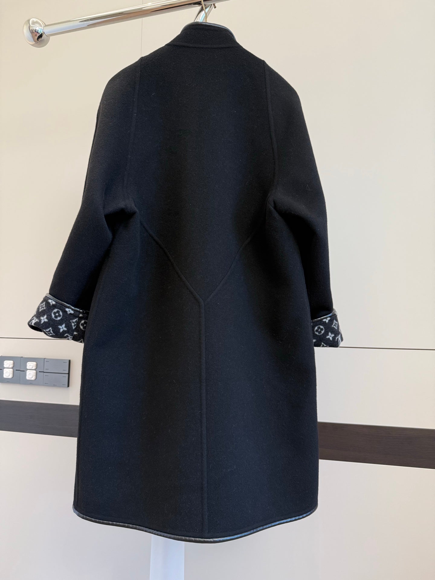 LV 25S LONG WOOL COAT 0112