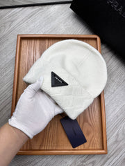 BEANIE HAT IN WHITE WOOL AND RABBIT FUR 342037