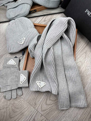 THREE-PIECES SET IN PALE GRAY WOOL AND ACRYLIC 406556