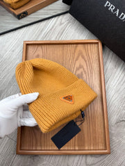BEANIE HAT IN MUSTARD YELLOW WOOL 332397