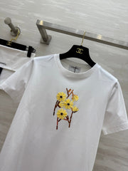 CC 25 Beaded Embroidered Daisy T-shirt White Cotton