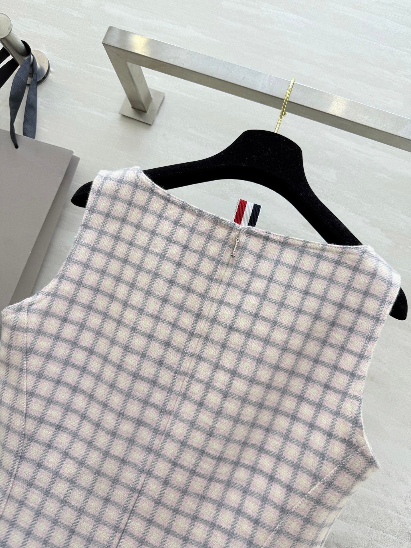 THOM 26S DRESS STYLE 29