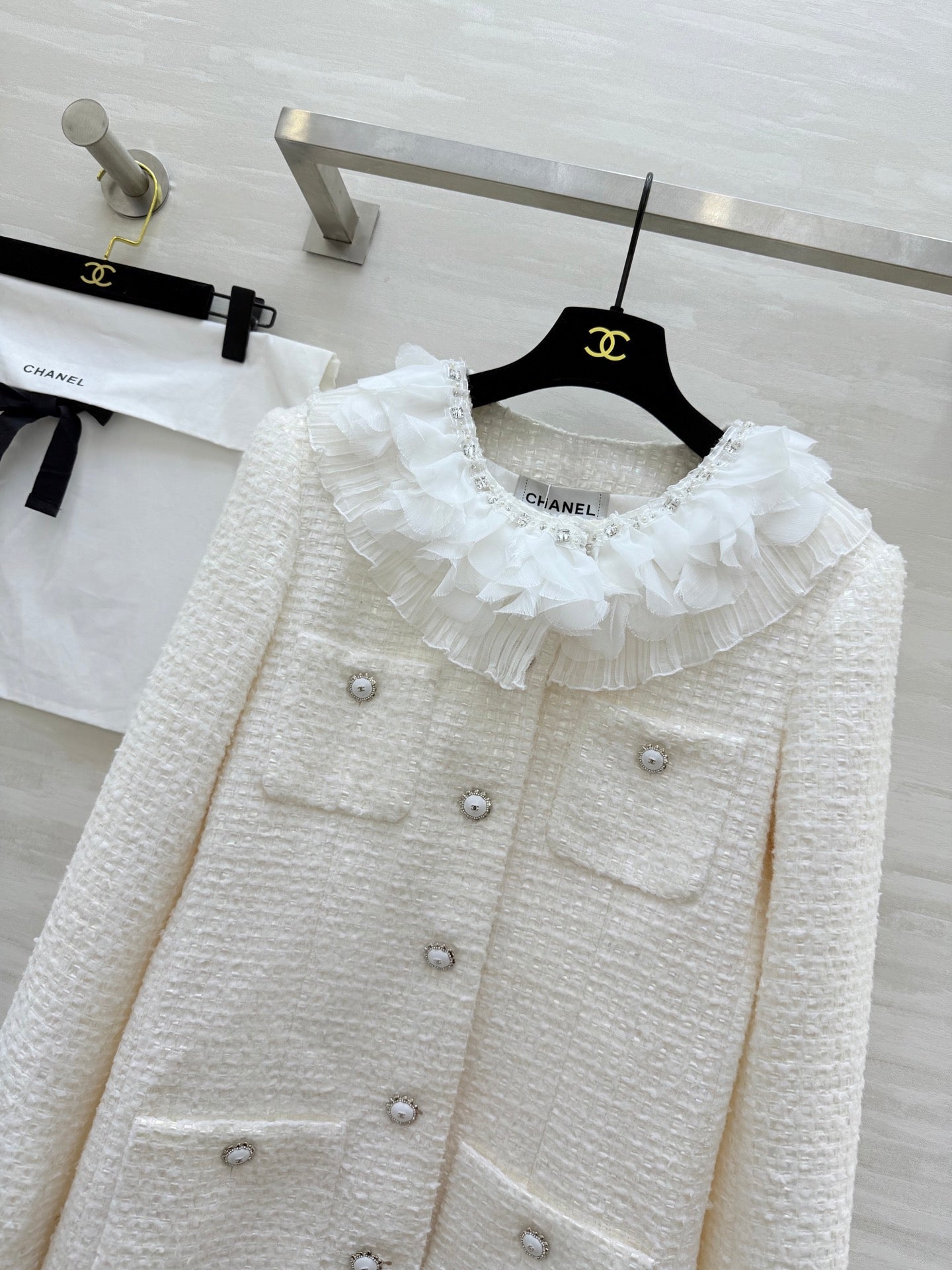 CHANEL 26S TWEED JACKET 820