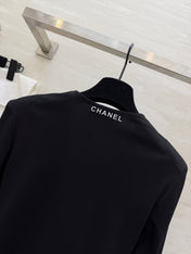 CHANEL 26S V-NECK SWEATSHIRT 973