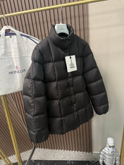 MONCLER 25S SQUARE-QUILTED DOWN JACKET 430