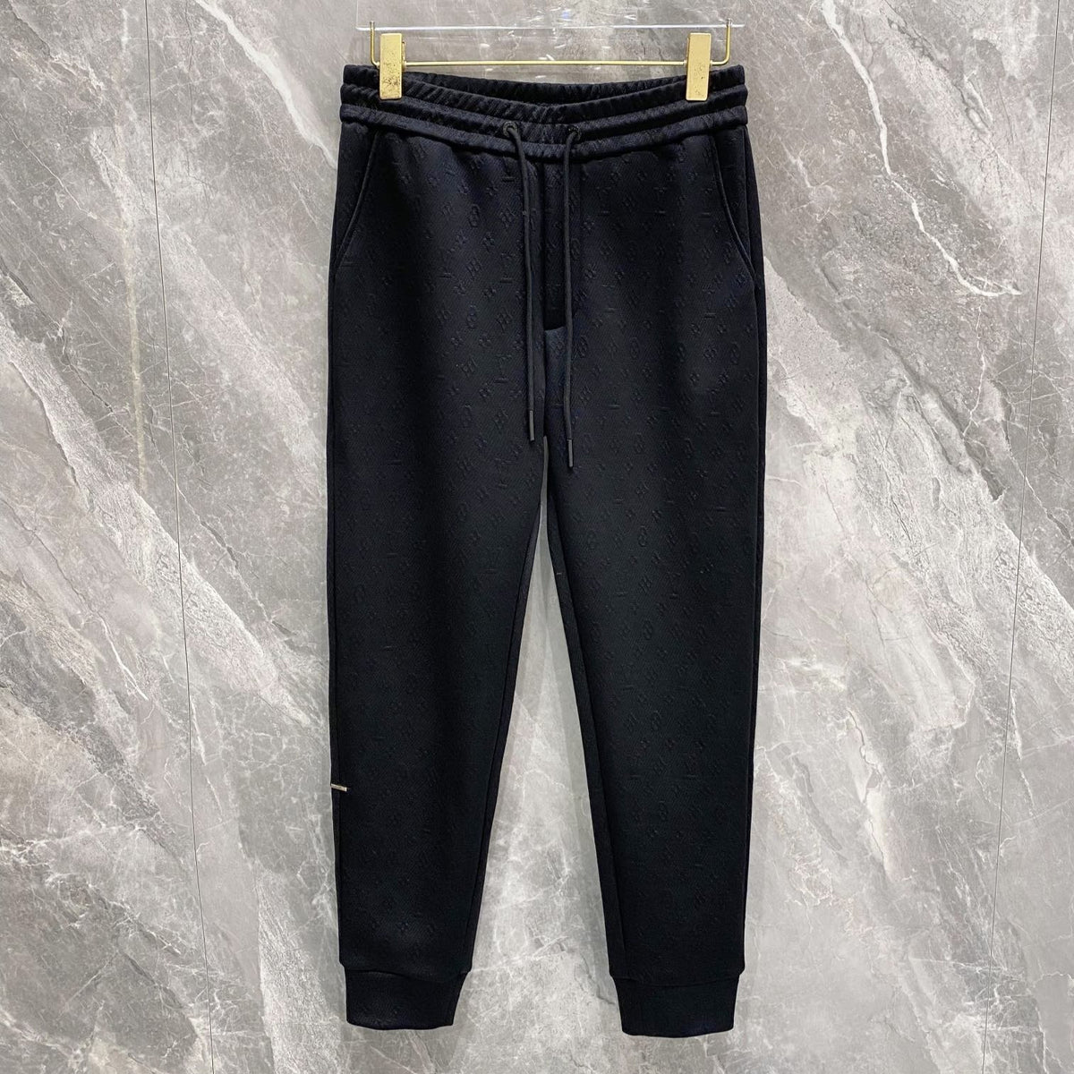 LV BLACK TROUSERS 239481