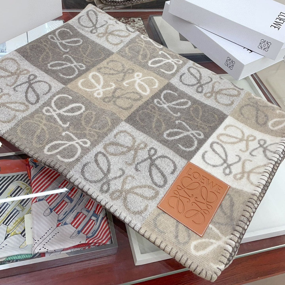 LOEWE 25S SCARF 170 IN CASHMERE WOOL 740405