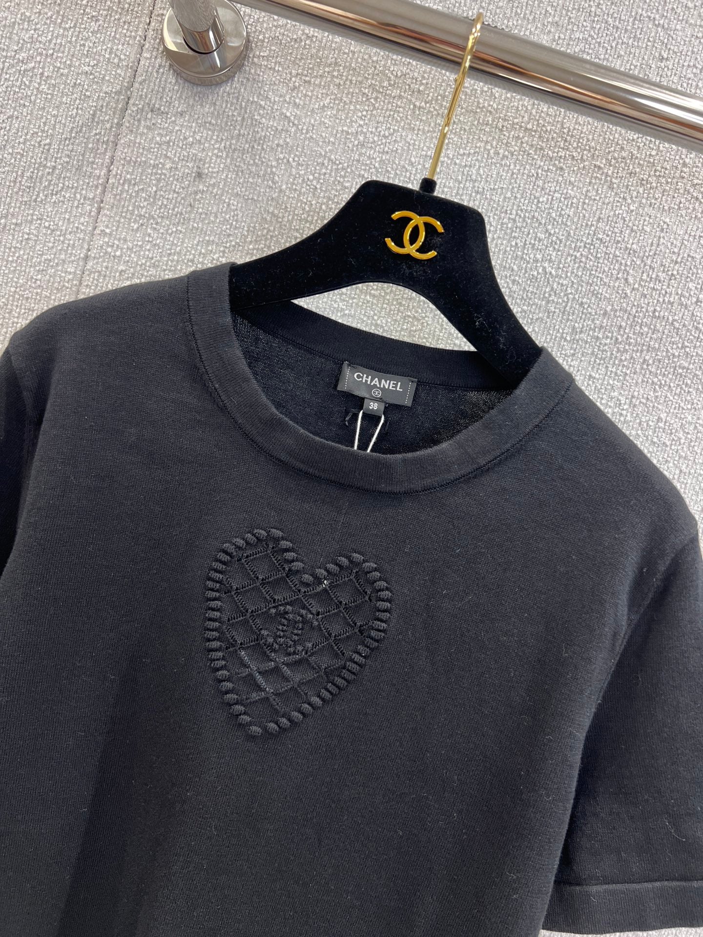 CHANEL T-SHIRT STYLE 85