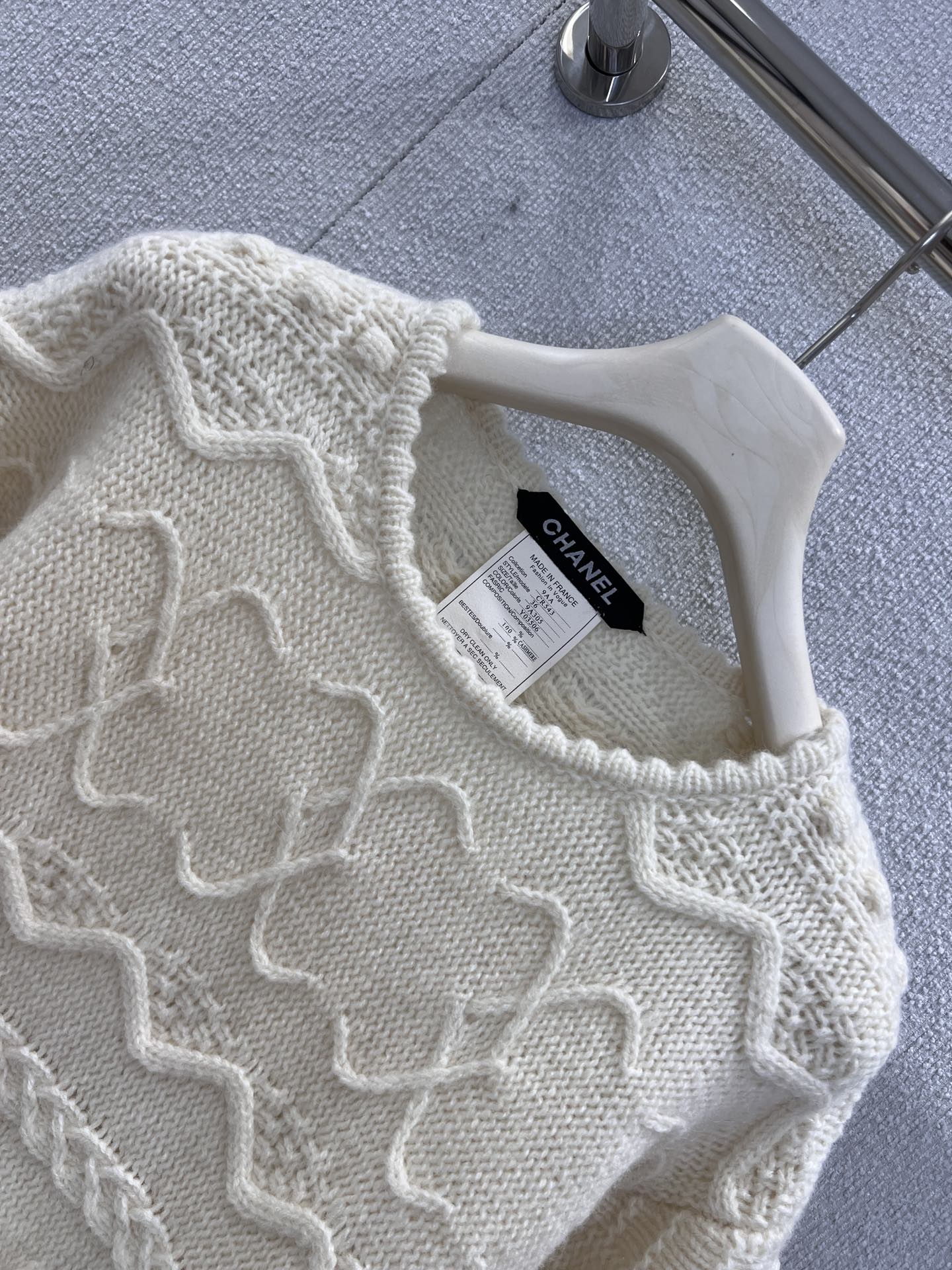 CHANEL 25S CROCHETED SWEATER 233230